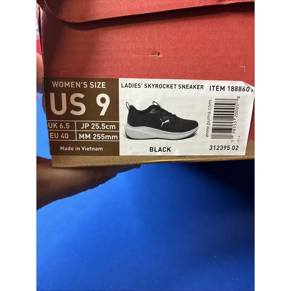 Puma Skyrocket Sneaker Womans Size 9 Black And White Style Code 312395-02